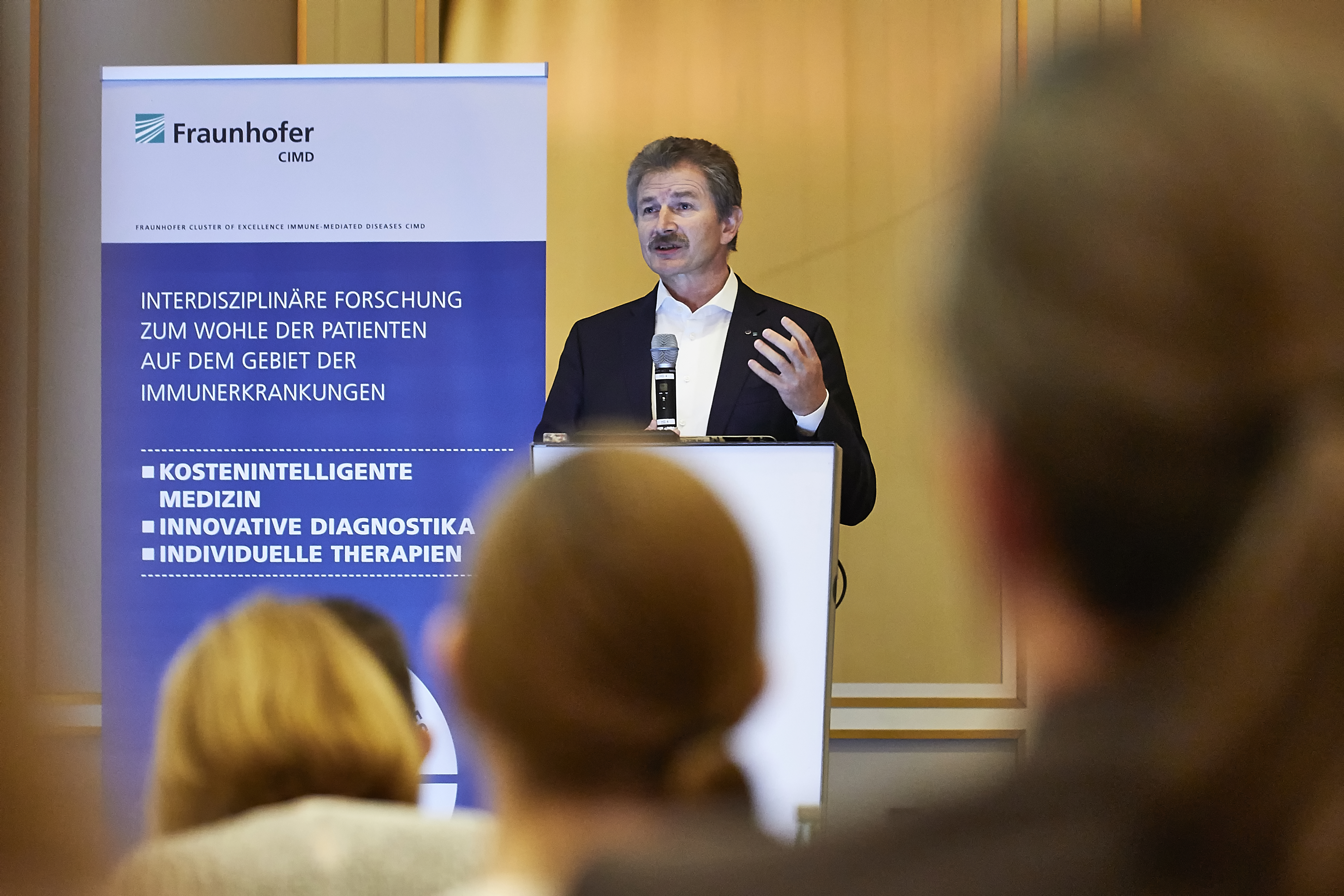 Prof. Geißlinger, Specher des Fraunhofer CIMD